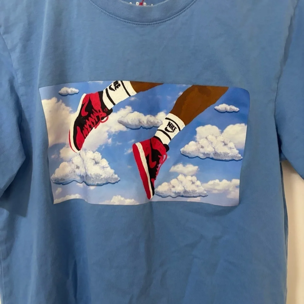 Nike boys light blue short sleeve t-shirt with clouds  and black red sneakers S